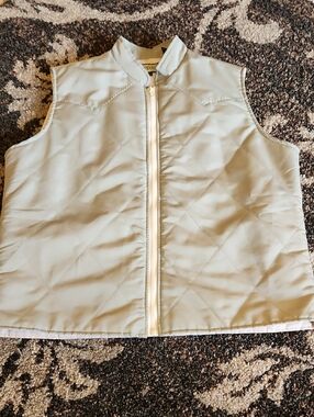 Shyanne Quilted Vest in Light Sage